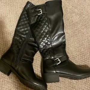 Boots size 7.5